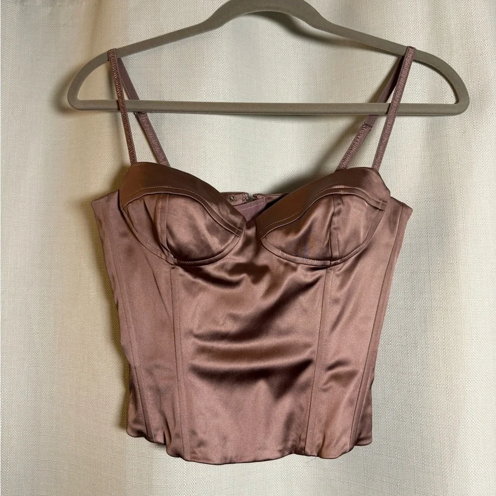 Aritzia Wilfred Dazzle Satin Bustier Top in Mauve Size 0 - Picture 5 of 11